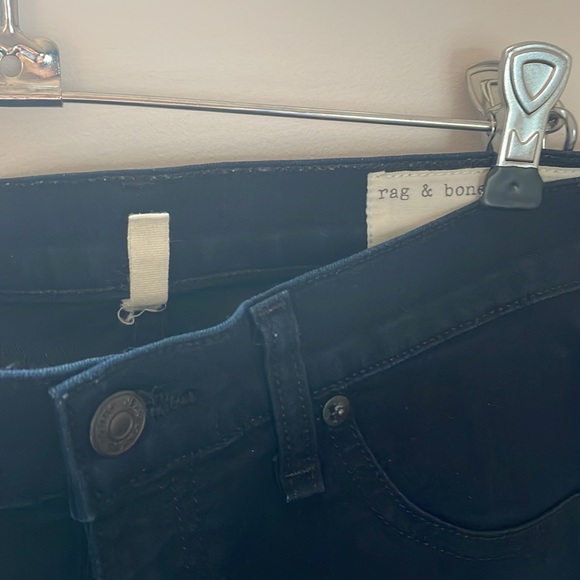 Rag and Bone Legging style Jean. Barely worn. Excellent condition. - Picture 3 of 4
